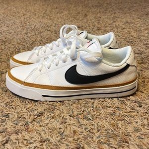 Nike Court Legacy Next Nature.  Sustainable Materials.  Women's 8.  Worn once